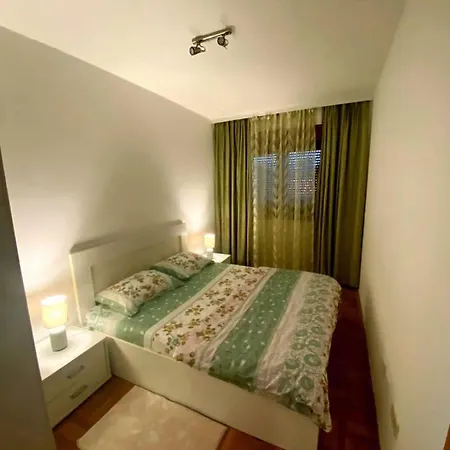 Comfort One Bedroom Apartment Podgorica Exterior photo